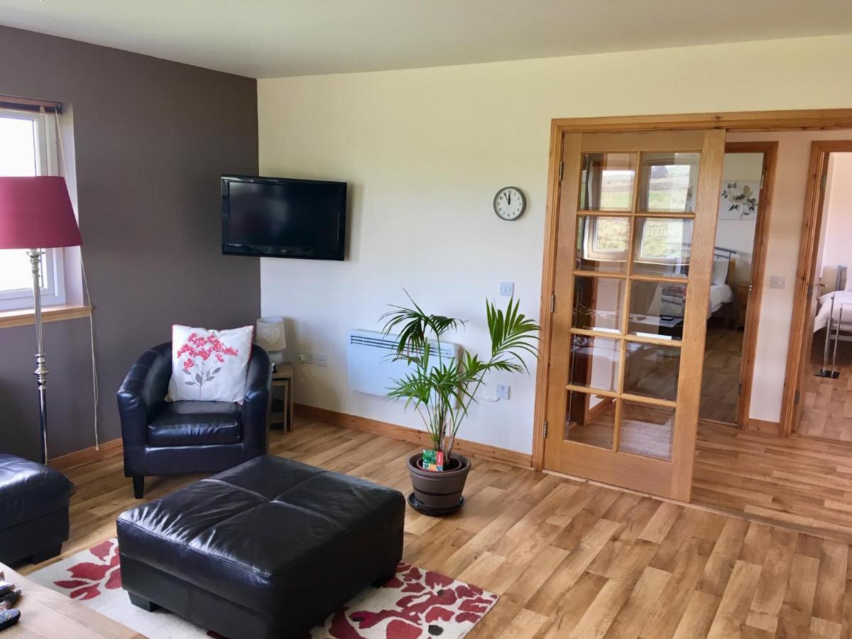 Eastbrae Cottages & Lodges Стромнесс Экстерьер фото