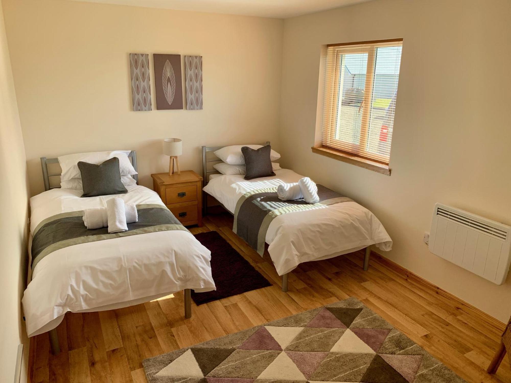 Eastbrae Cottages & Lodges Стромнесс Экстерьер фото